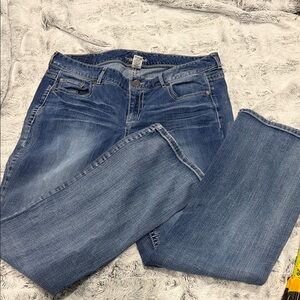 Maurices Women's Straight Leg Jeans in Blue ( box z)